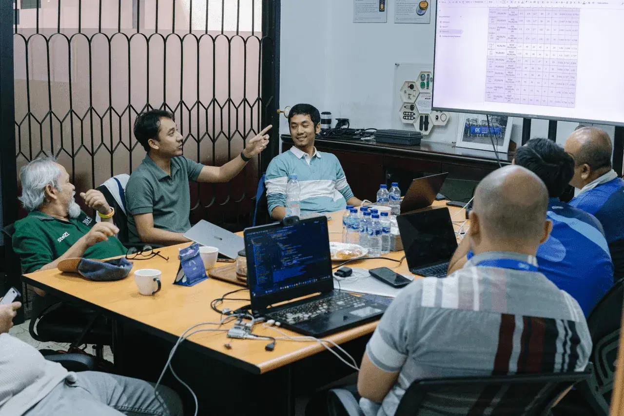 Driving Mining Technology Innovation: A Meeting Between Qimtronics, PT. Bumanik, and RKB — supporting photo