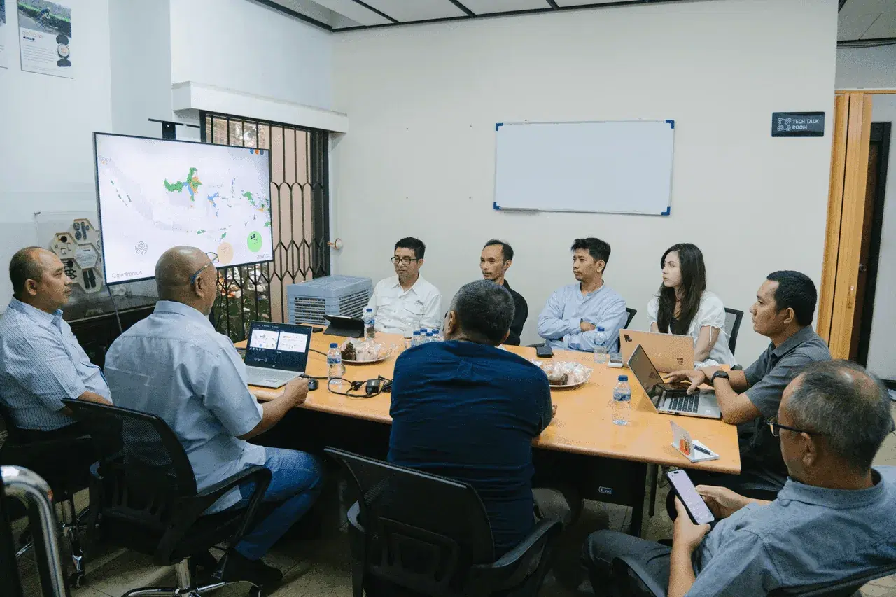 Strengthening the Technology Partnership between Qimtronics and PT. Cipta Kridatama