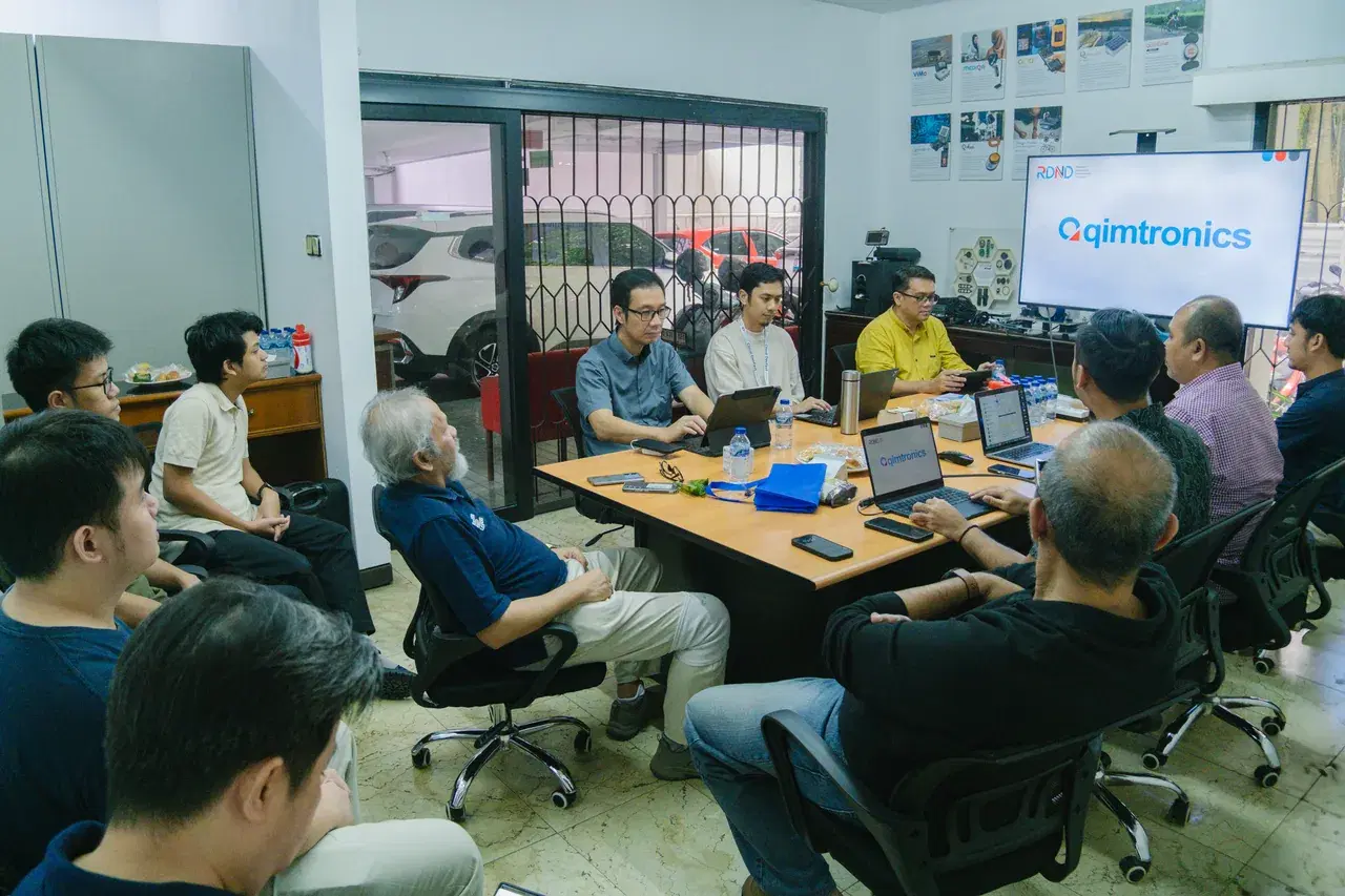 Qimtronics Introduces Innovation to Investors & Community
