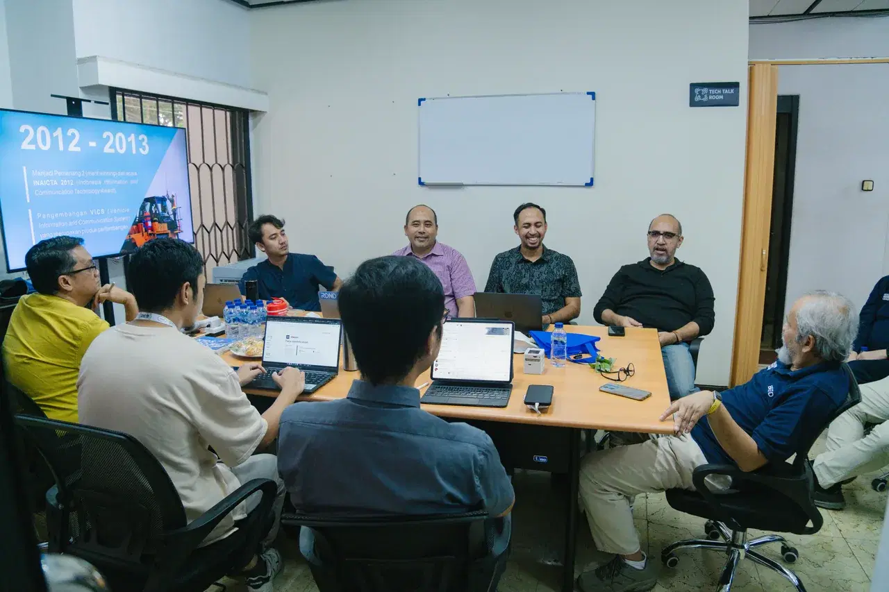 Qimtronics Introduces Innovation to Investors & Community — supporting photo
