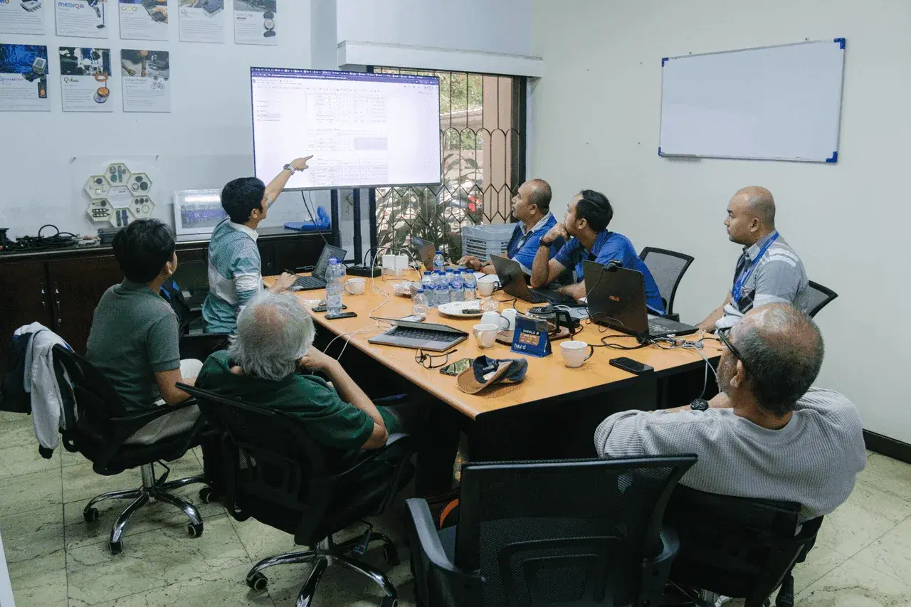 Driving Mining Technology Innovation: A Meeting Between Qimtronics, PT. Bumanik, and RKB