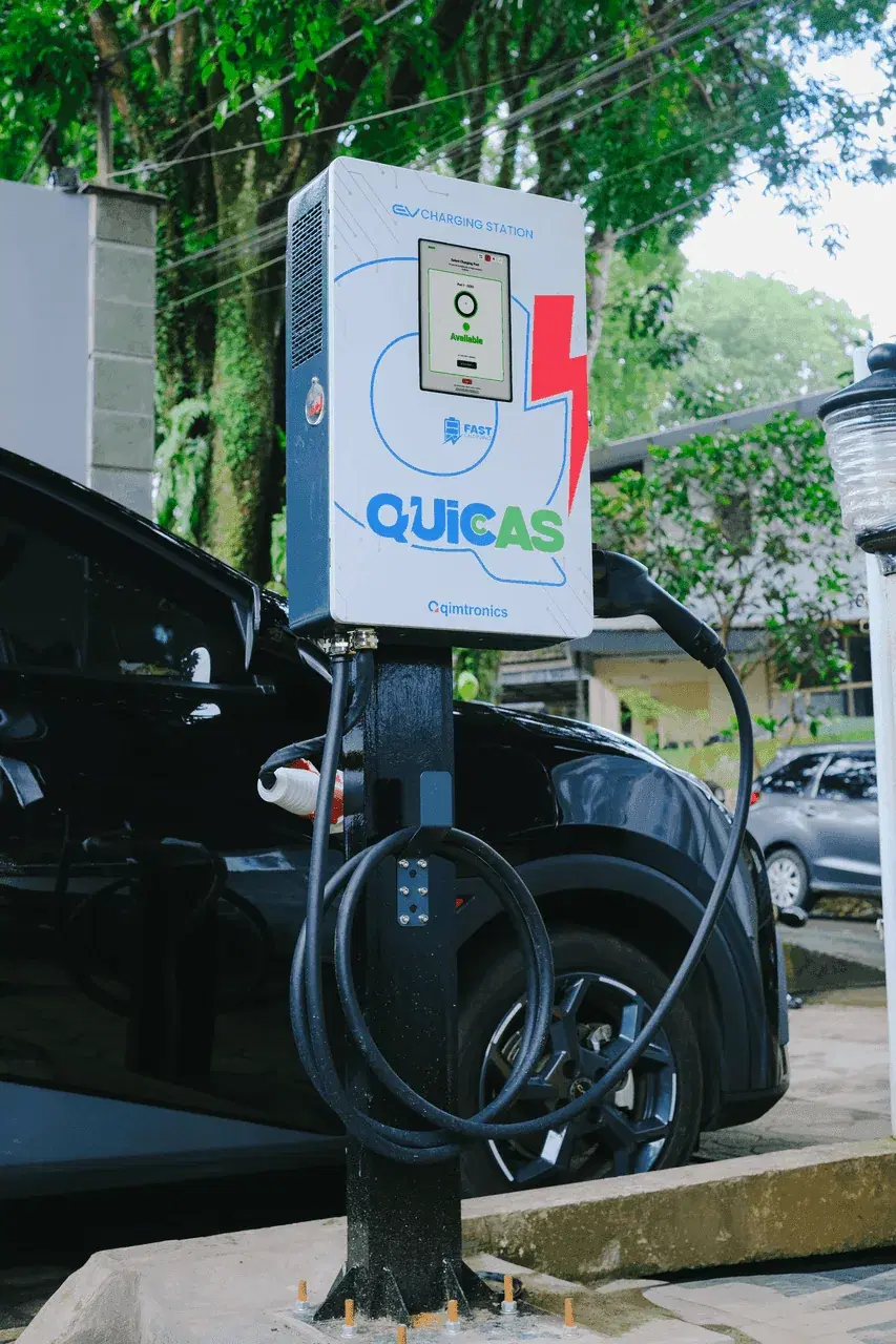 Qimtronics and Wakaf Salman Collaborate on EV Infrastructure Development